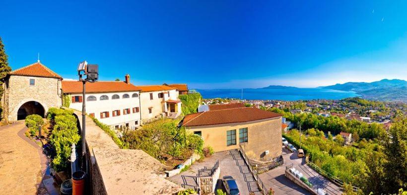 Seaview „megan“ With Sunny Terrace Apartment *